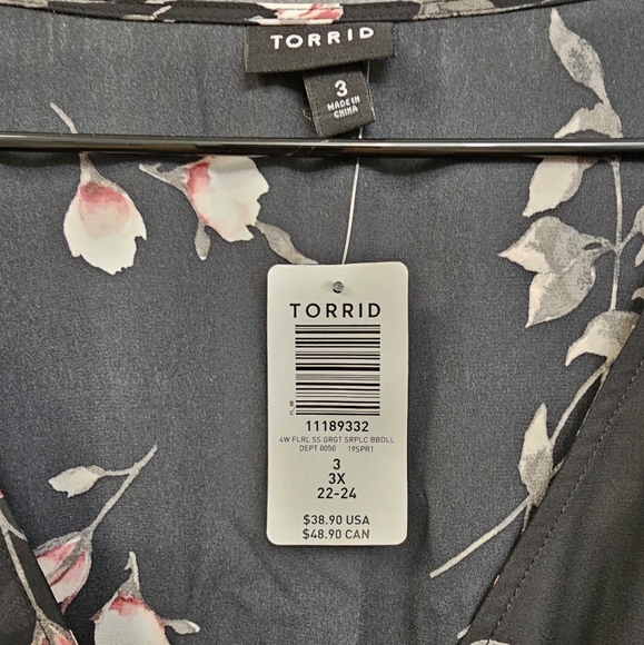 Torrid Sheer Floral Top Size 3 - Picture 5 of 5